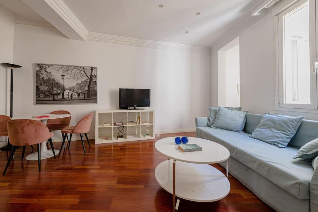 Modern Apartment In Chueca Inf3Iz4 مدريد المظهر الخارجي الصورة