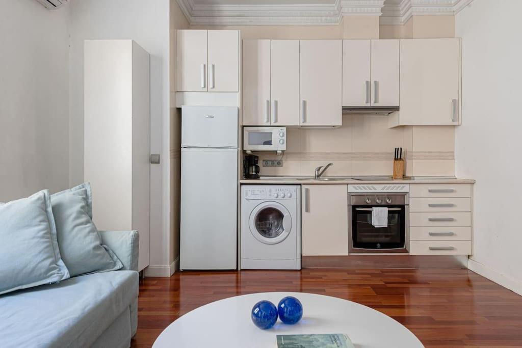 Modern Apartment In Chueca Inf3Iz4 مدريد المظهر الخارجي الصورة