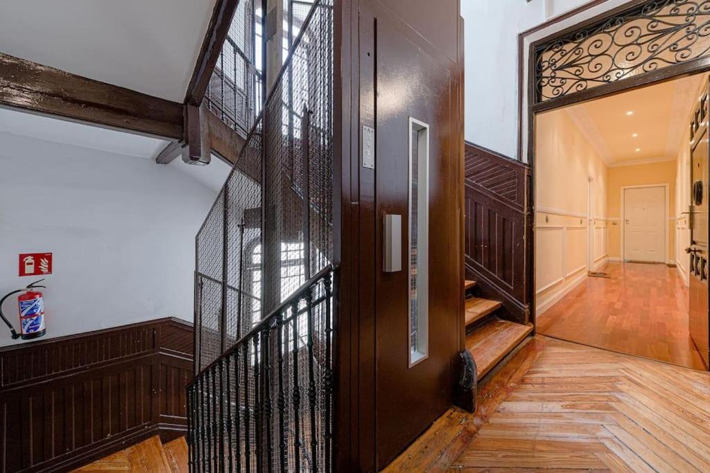 Modern Apartment In Chueca Inf3Iz4 مدريد المظهر الخارجي الصورة