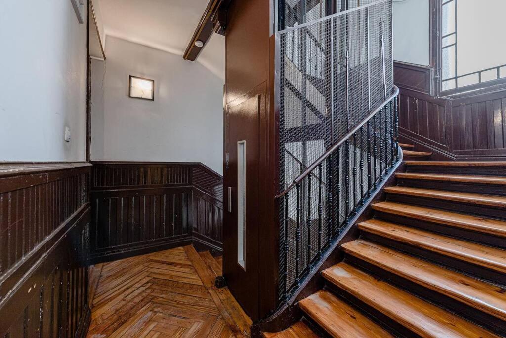 Modern Apartment In Chueca Inf3Iz4 مدريد المظهر الخارجي الصورة
