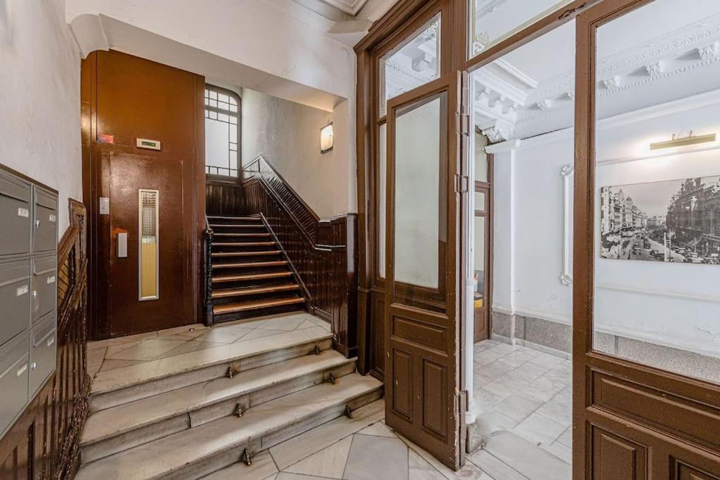 Modern Apartment In Chueca Inf3Iz4 مدريد المظهر الخارجي الصورة