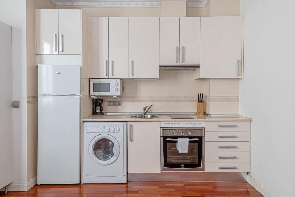 Modern Apartment In Chueca Inf3Iz4 مدريد المظهر الخارجي الصورة